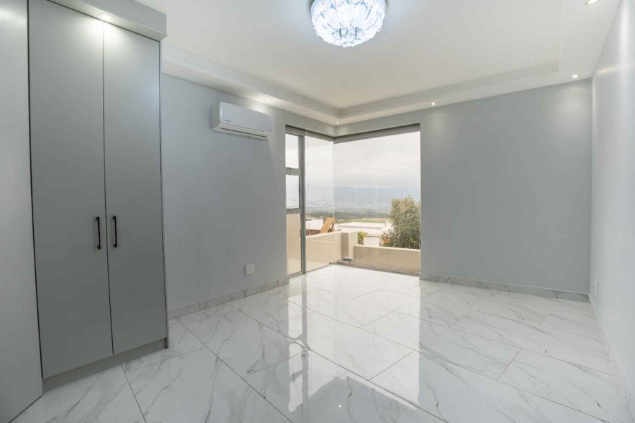 5 Bedroom Property for Sale in Fairhaven Country Estate Western Cape